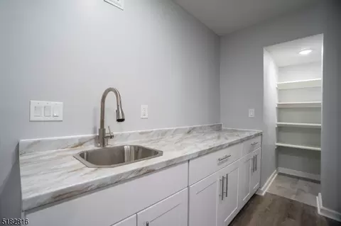 689 Ratzer Rd, Wayne, NJ 07470 photo 23