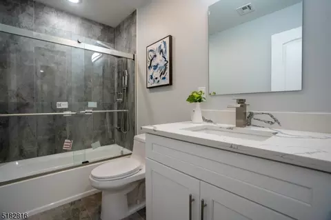 689 Ratzer Rd, Wayne, NJ 07470 photo 17