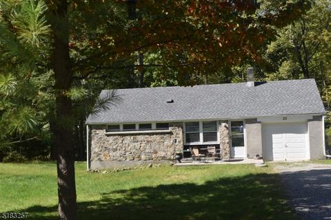 33 Bunnvale Rd, Califon, NJ 07830