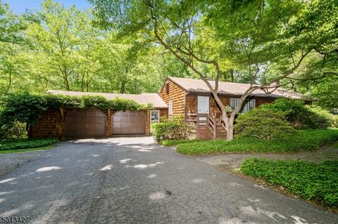 37 Roxiticus Rd, Mendham, NJ 07945 photo 1