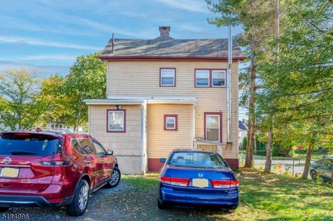601 E 7th St, Plainfield, NJ 07060 photo 5