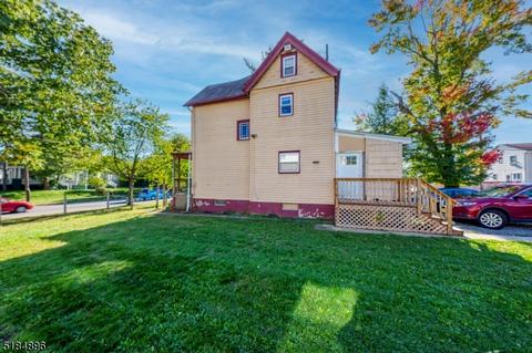 601 E 7th St, Plainfield, NJ 07060 photo 3