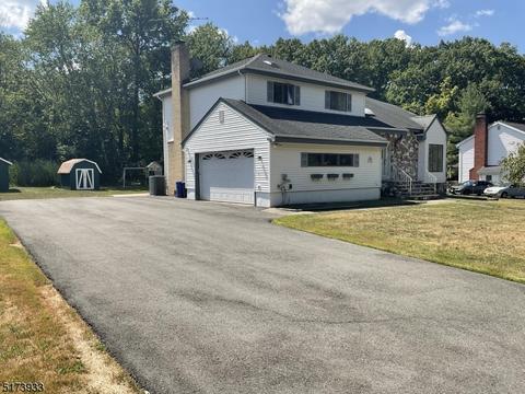 42 Teak Rd, Wayne, NJ 07470 photo 2