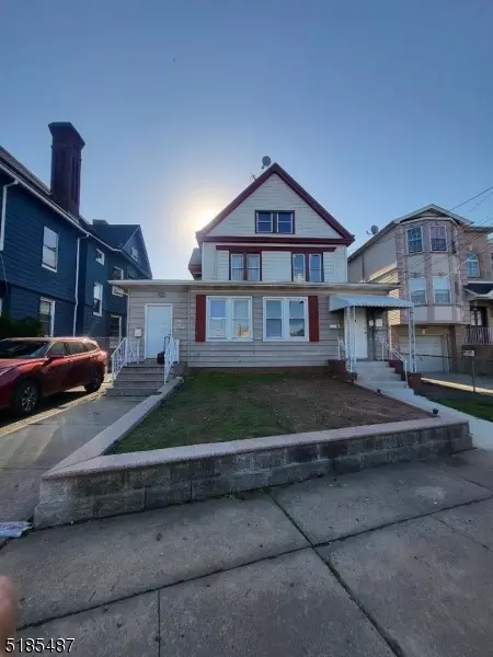 304 1st Ave, Elizabeth City, NJ 07206