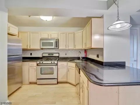 70 S Munn Ave #401, East Orange, NJ 07018