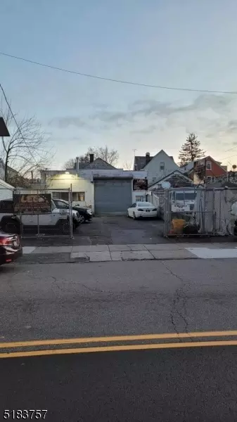 258 10th Ave, Paterson City, NJ 07524