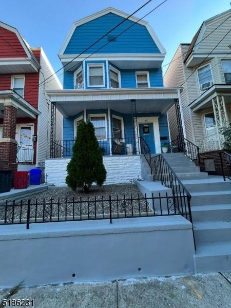 83 W 11th St, Bayonne, NJ 07002