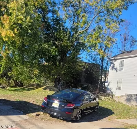 277-279 Presidential Blvd, Paterson City, NJ 07522
