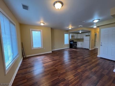 122 Orange St, Bloomfield, NJ 07003 photo 12