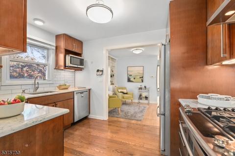 11 Harvey Dr, Summit, NJ 07901 photo 9
