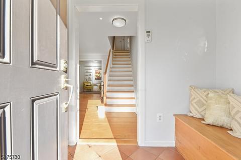 11 Harvey Dr, Summit, NJ 07901 photo 2