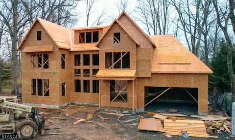 32 Rockwood Rd, Florham Park, NJ 07932