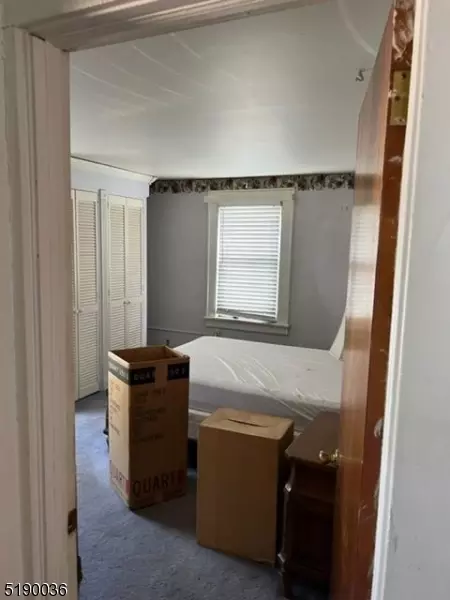1601 82nd St, North Bergen, NJ 07047