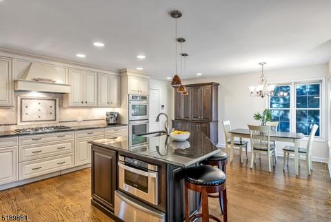 16 Lowell Dr, Wayne, NJ 07470 photo 7