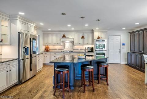 16 Lowell Dr, Wayne, NJ 07470 photo 8