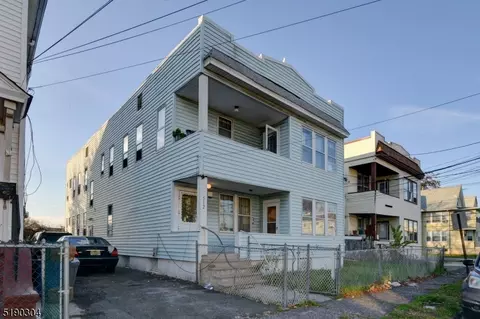 510 E 33rd St, Paterson, NJ 07504