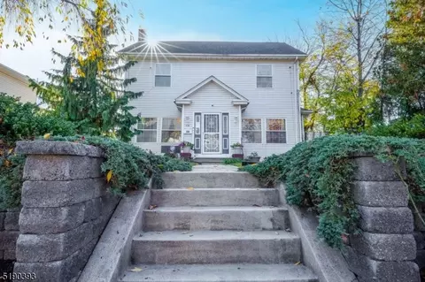 934 Orchard Ter, Linden, NJ 07036