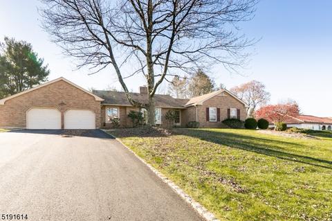 8 Mockingbird Rd, Hackettstown, NJ 07840 photo 1