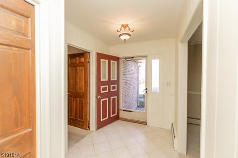 8 Mockingbird Rd, Hackettstown, NJ 07840 photo 2