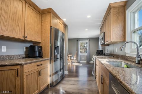 2 Brookside Pl, Flemington, NJ 08822 photo 14