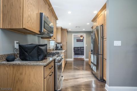 2 Brookside Pl, Flemington, NJ 08822 photo 16