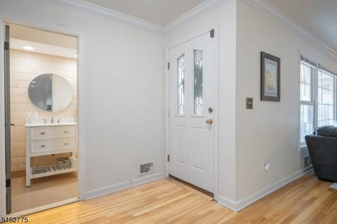 21 Junard Dr, Morristown, NJ 07960 photo 3