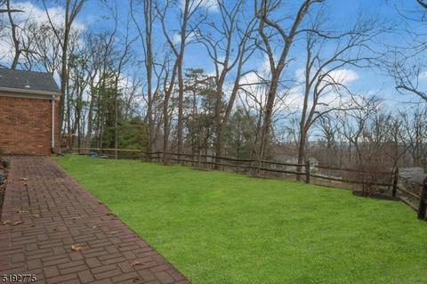 21 Junard Dr, Morristown, NJ 07960 photo 32