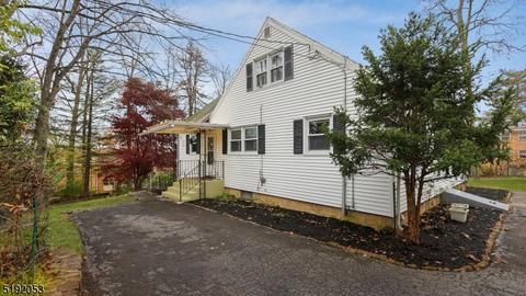 379 North Dr, North Plainfield, NJ 07060 photo 25