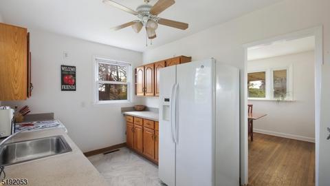 379 North Dr, North Plainfield, NJ 07060 photo 12
