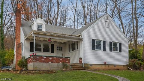 379 North Dr, North Plainfield, NJ 07060 photo 3