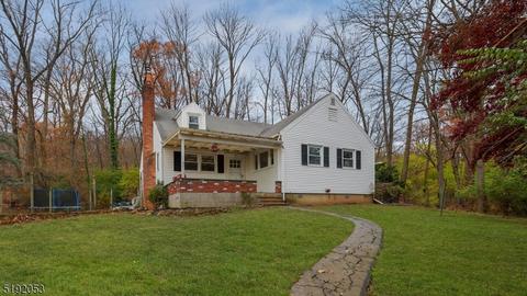 379 North Dr, North Plainfield, NJ 07060 photo 1