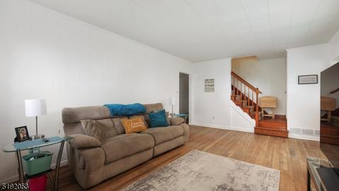 379 North Dr, North Plainfield, NJ 07060 photo 9