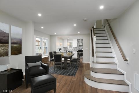 79 Diven St, Springfield, NJ 07081 photo 2