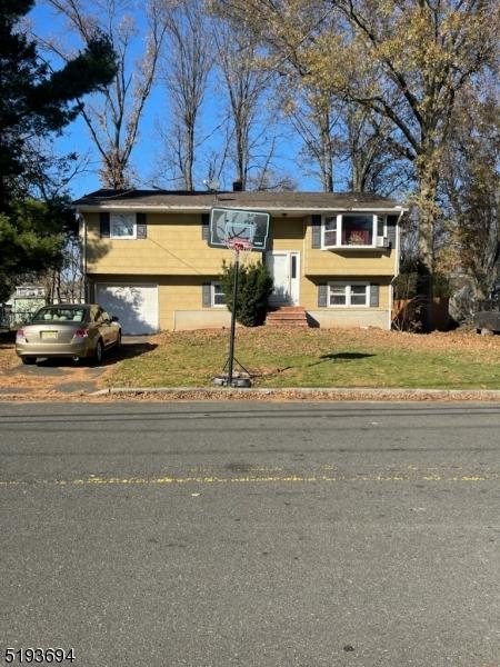 1610 W 6th St, Piscataway, NJ 08854