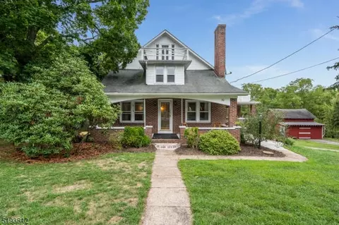 30 Everittstown Rd, Frenchtown, NJ 08825