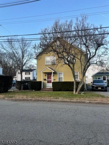 8 Storms Ave, Wanaque Boro, NJ 07420 photo 1