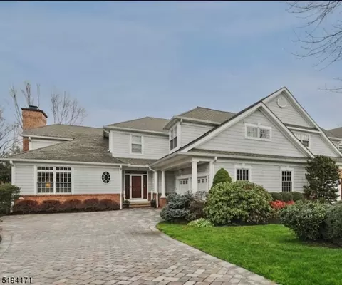 15 Melrose Ln, Chatham Twp, NJ 07928