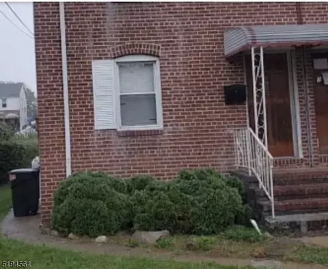 1047 Applegate Ave, Elizabeth, NJ 07202
