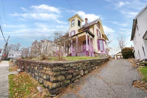 7 E Fairview Ave, Dover, NJ 07801