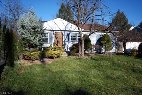 104 Cap Ln, Middlesex, NJ 08846 photo 1