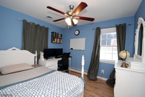 104 Cap Ln, Middlesex, NJ 08846 photo 12