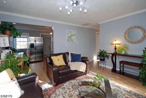 104 Cap Ln, Middlesex, NJ 08846 photo 5