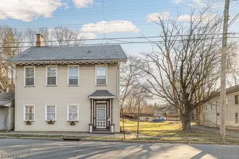 182 Market St, Belvidere, NJ 07823