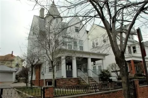 700 Clifton, Newark, NJ 07104