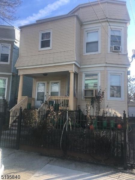 48 Dewey St, Newark, NJ 07112