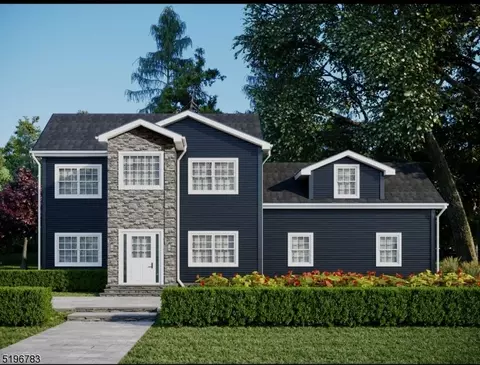 2 Center Rd, Oak Ridge, NJ 07438