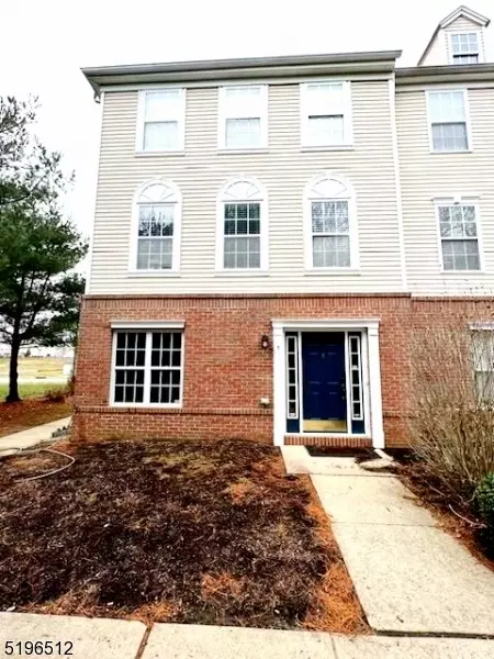 6 Kosmoski Ter, Parlin, NJ 08859