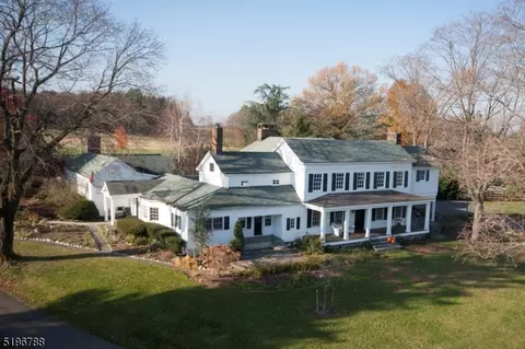 28 Lindbergh Rd, East Amwell Twp, NJ 08551