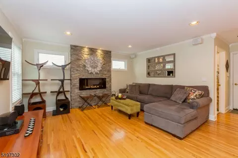 515 Grandview St, Middlesex, NJ 08846 photo 7