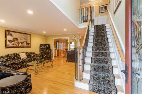 515 Grandview St, Middlesex, NJ 08846 photo 9